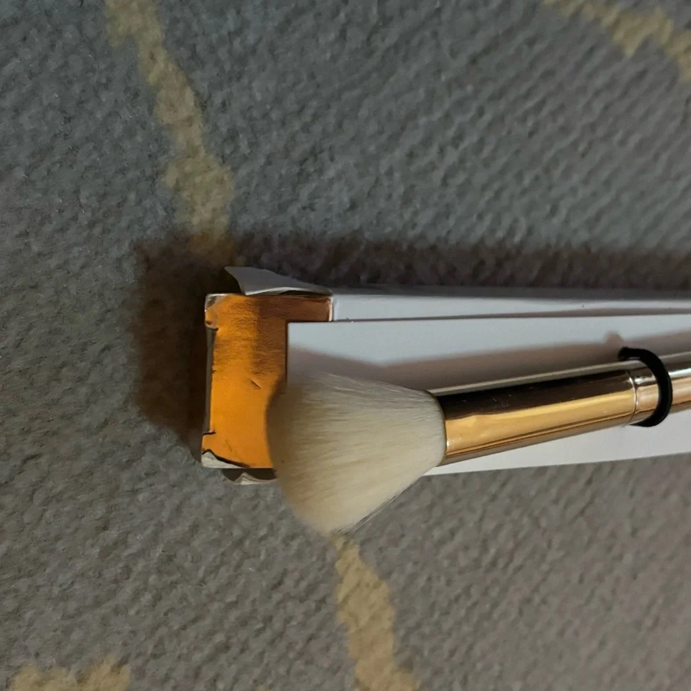 Iconic London Precision Duo Contour Double-Ended Makeup Brush